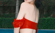 比基尼泳池写真视频,夏日风情尽收眼底